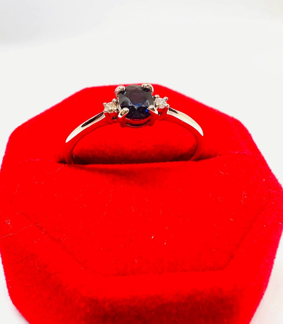 9K Gold Natural Sapphire Ring with Natural Diamonds — Handcrafted 2