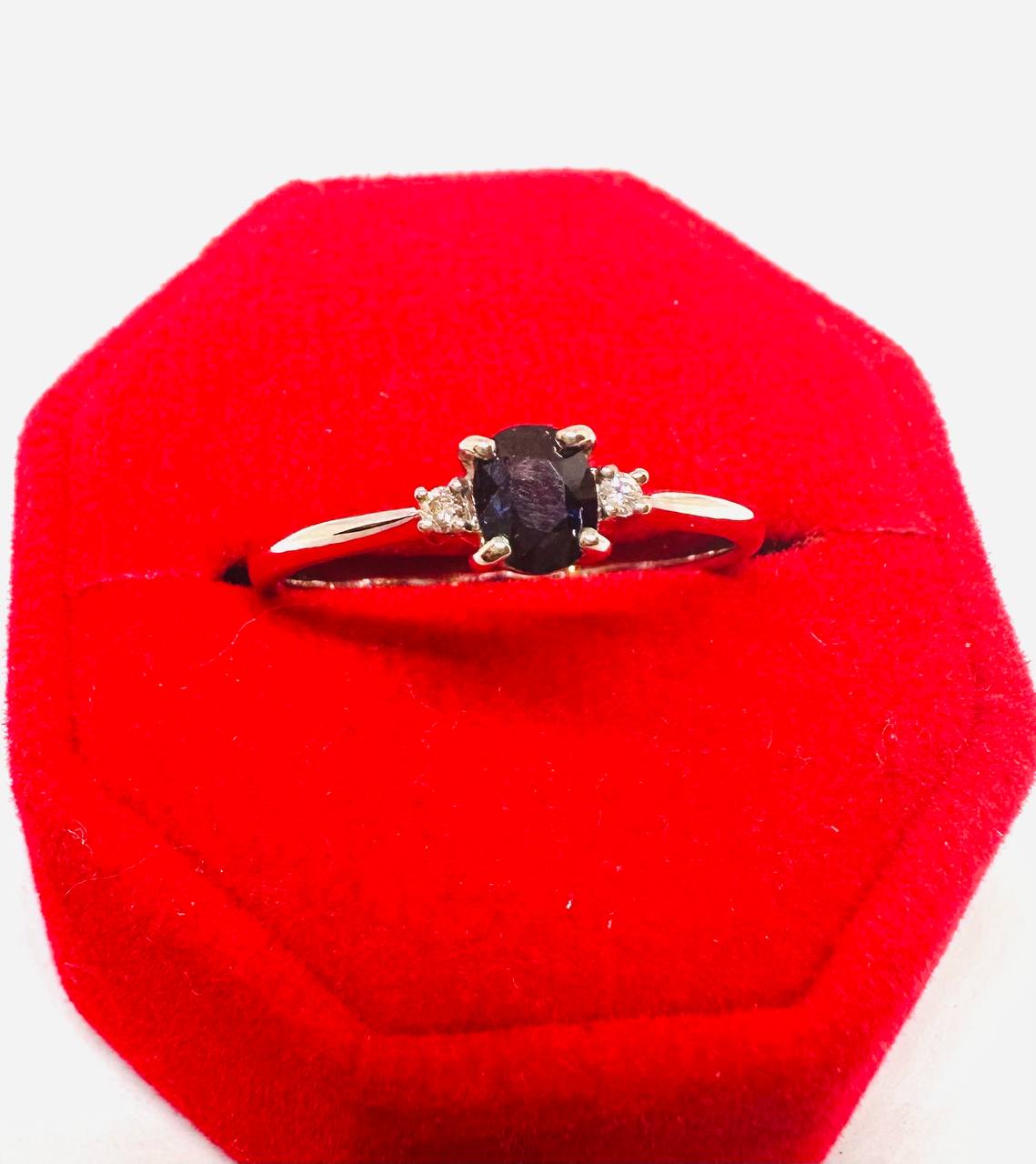 9K Gold Natural Sapphire Ring with Natural Diamonds — Handcrafted 3