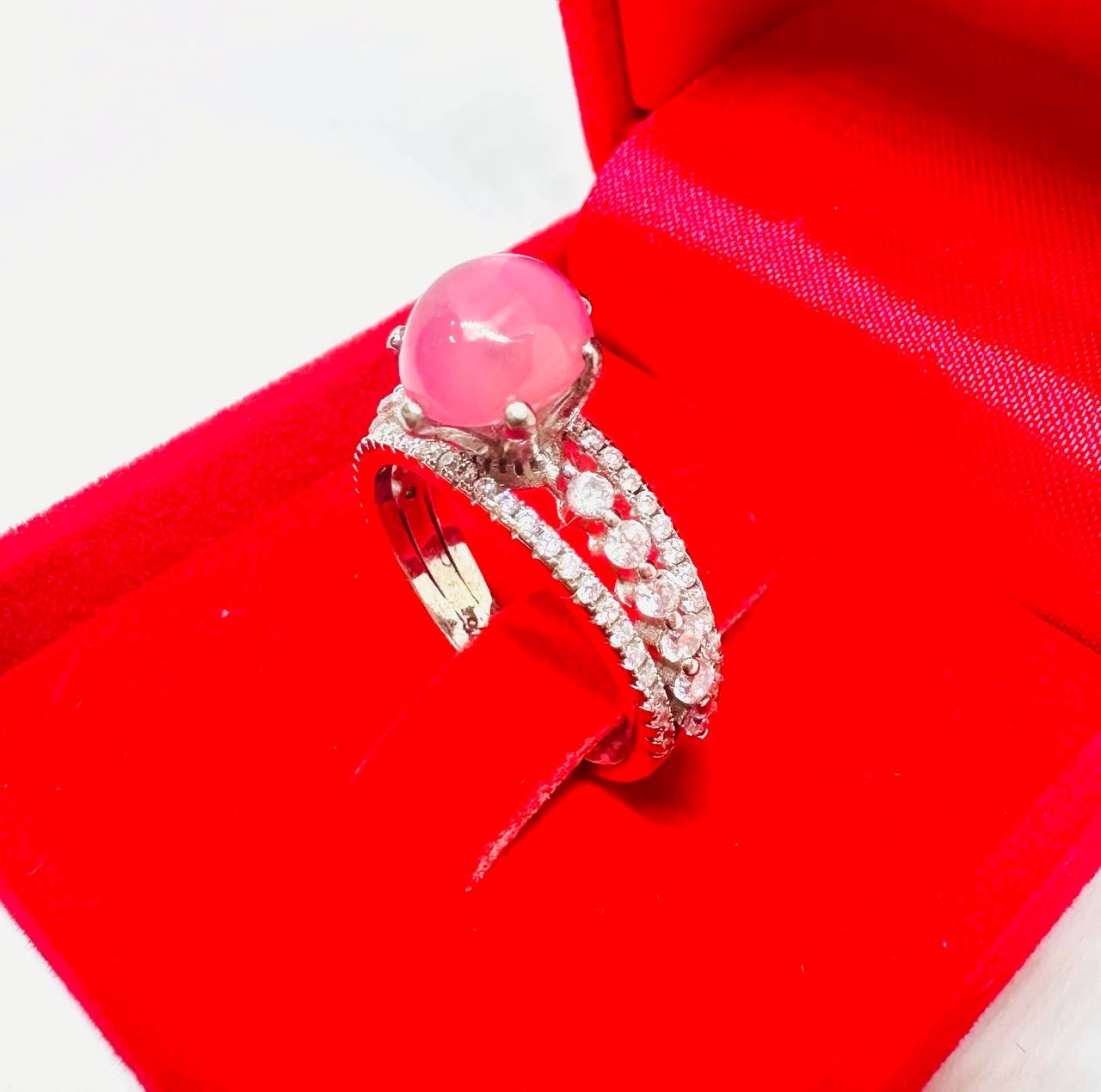 Ruby, Sapphire, or Tanzanite? How to Choose Your First Natural Gemstone Ring