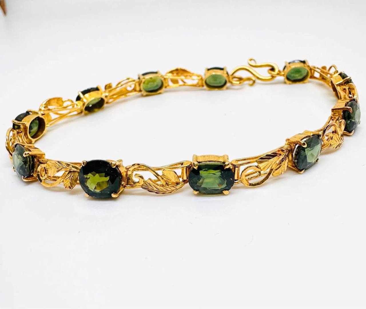 90% Gold (22K) Natural Green Stone Bracelet — Handcrafted