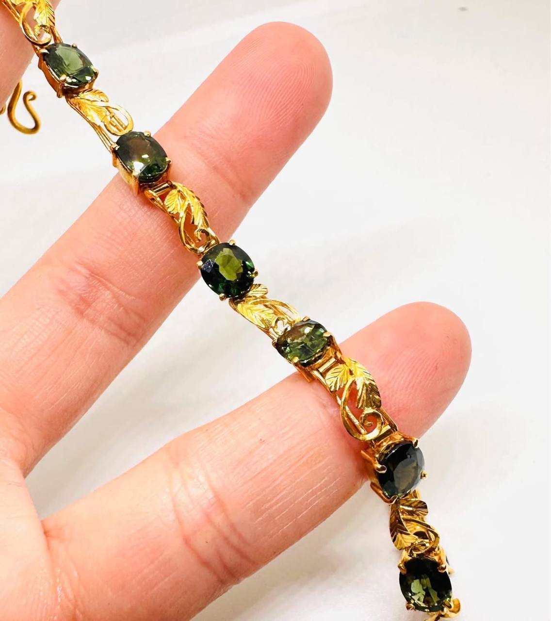 90% Gold (22K) Natural Green Stone Bracelet — Handcrafted 4