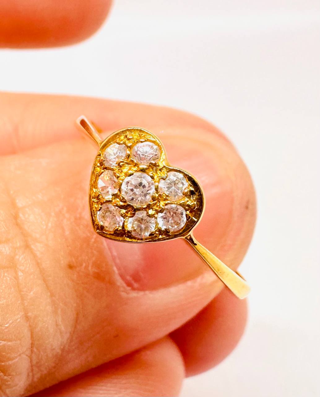 18K Gold White Gemstone Ring — Handcrafted 3