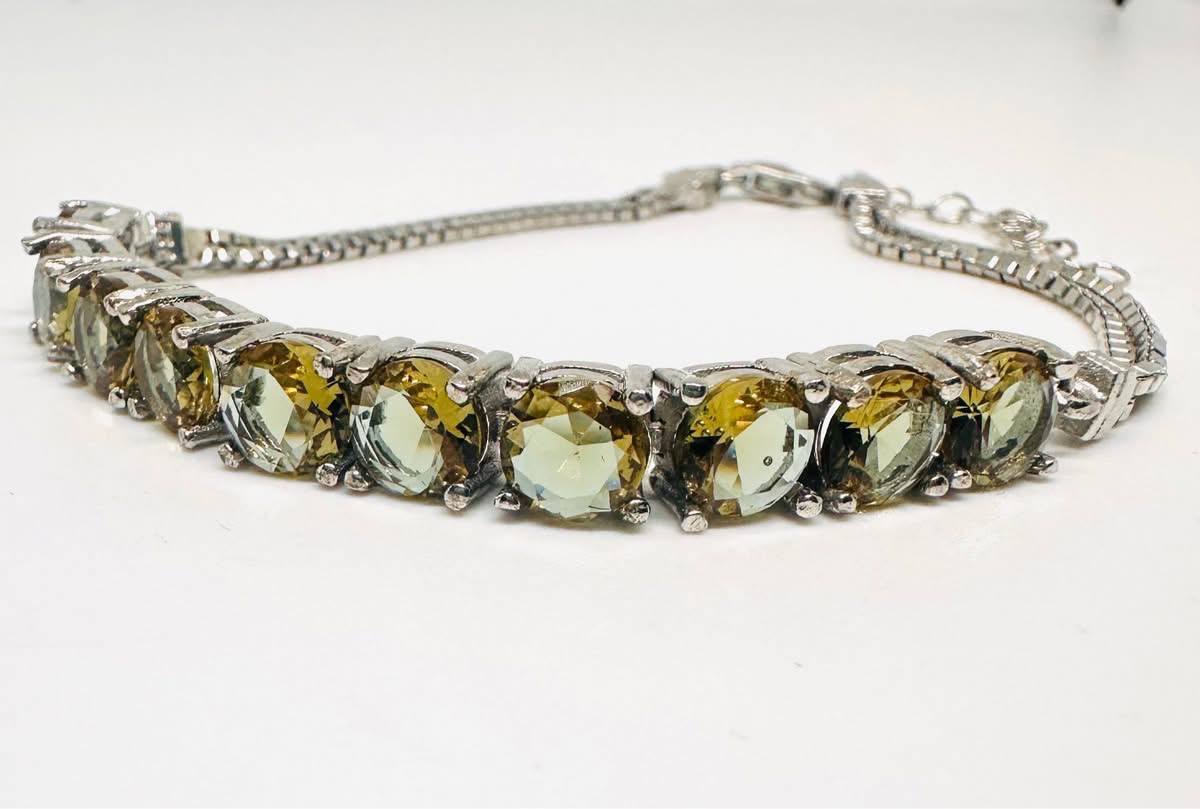 925 Sterling Silver, White Gold Plated Natural Zultanite (Color-Change) Bracelet — Handcrafted
