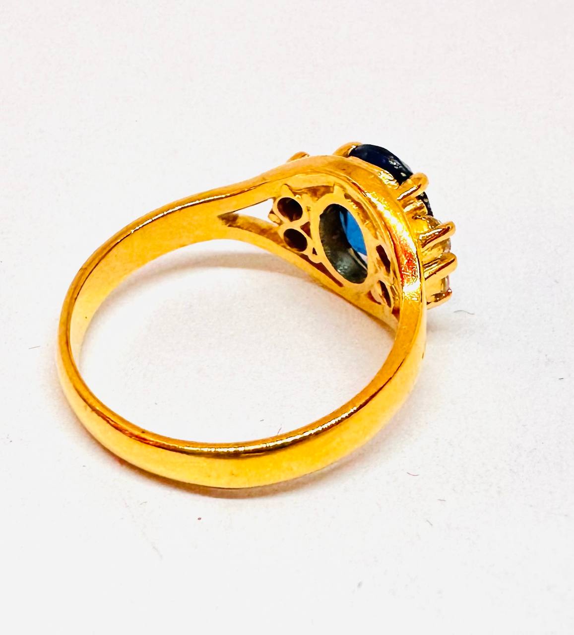 80% Gold Natural Sapphire Ring — Handcrafted 2