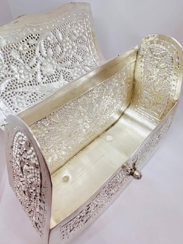 Antique Silver Plated Clutch Bag — Handcrafted 3