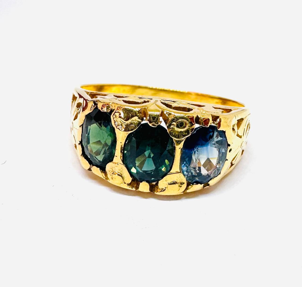 90% Gold (22K) Natural Sapphire Ring — Handcrafted
