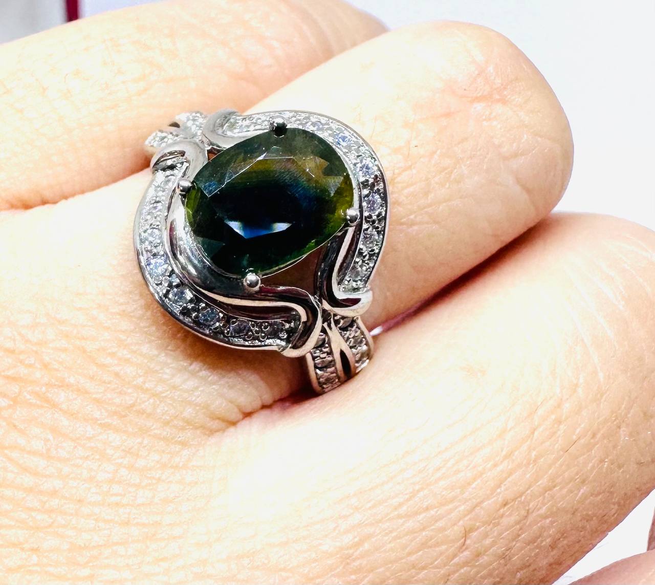 925 plata de ley, chapado en oro blanco Natural Green Stone anillo con Swiss diamantes 4