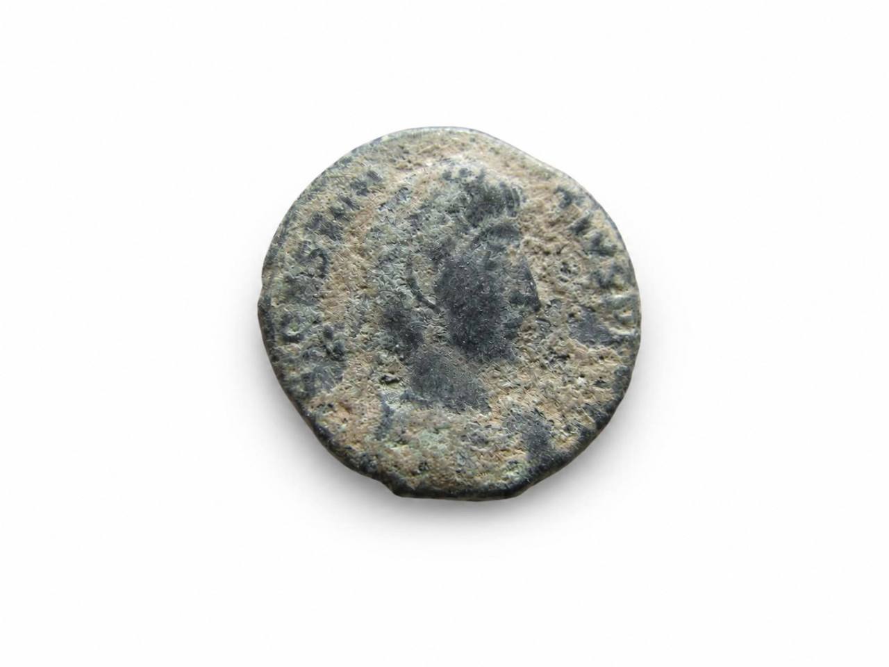 Ancient Roman Honorius AE3 Bronze Coin – VIRTVS EXERCITI, Cyzicus, AD 395–401, RIC X 68